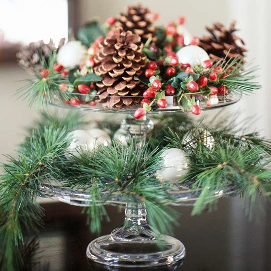 ideas-table-Christmas-deco-branches-green-pine-apples-pine ideas christmas table