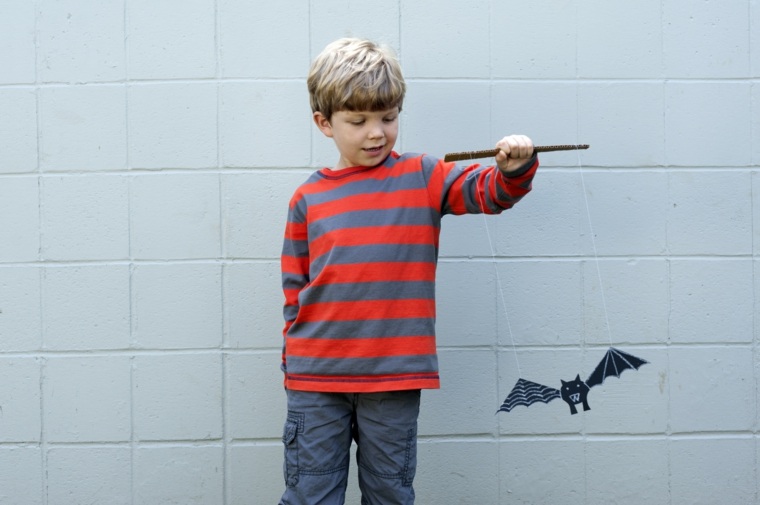 idee-activity-manual-halloween-bat-paper