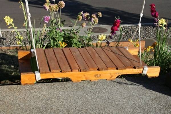 sving pallet tre billig ide plante blomster