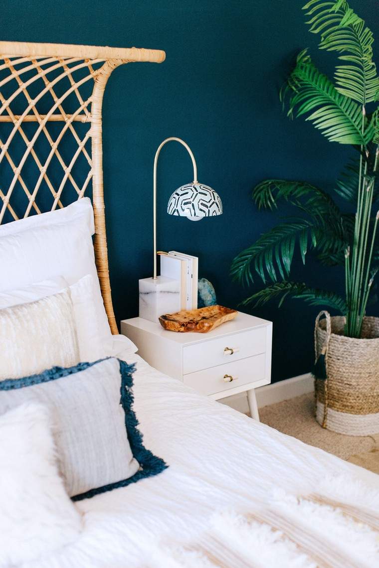 bedroom blue color idea floor lamp deco plant