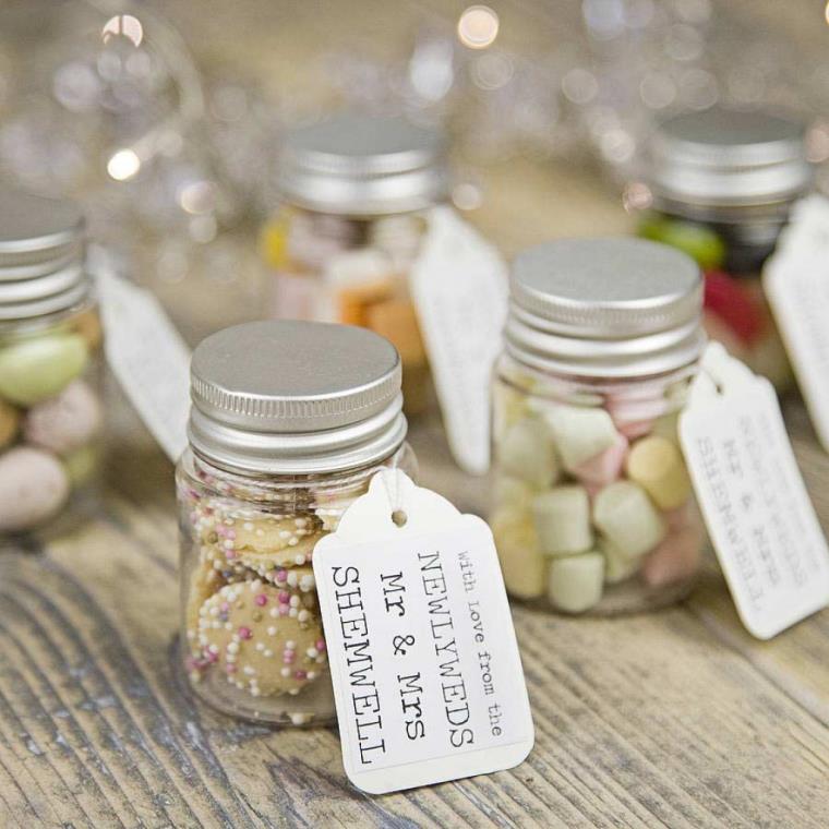 Gave-ide-candy jar