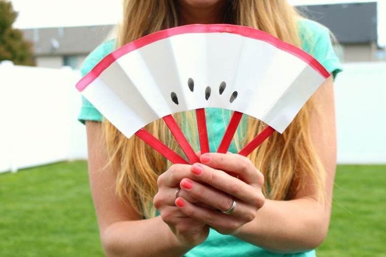 gift idea valentine day paper fan diy