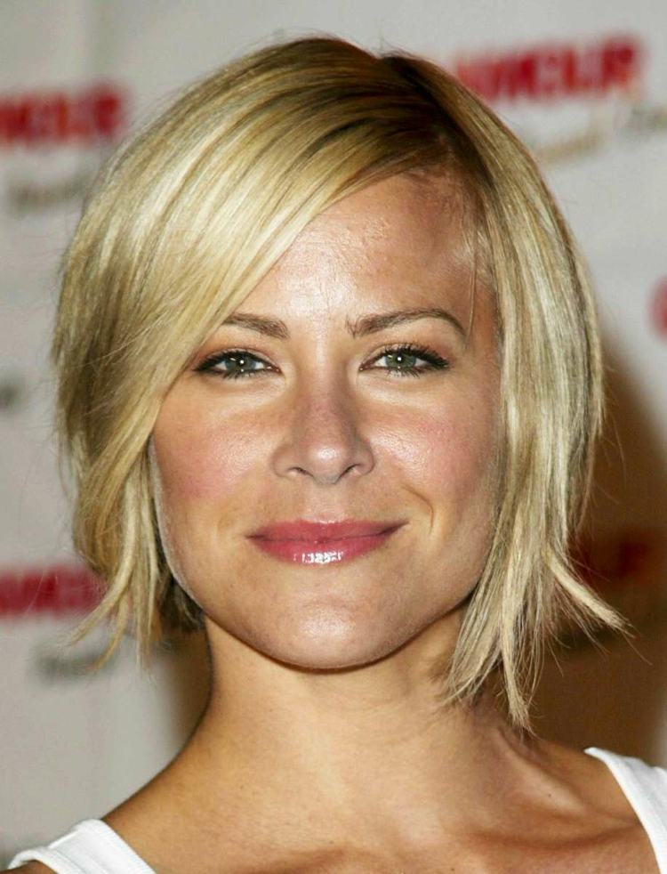 idea hairstyle short straight hair