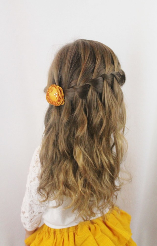 idea hairstyle girl curls