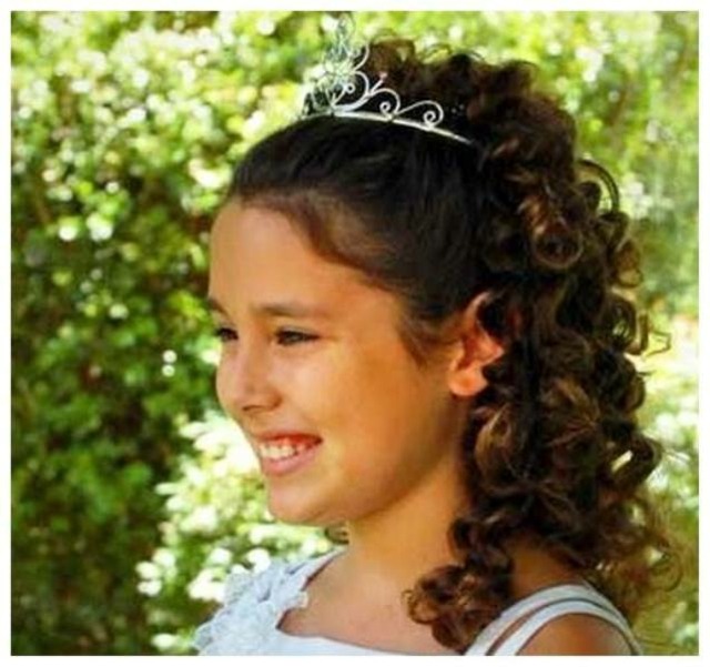 idea hairstyle little girl wedding