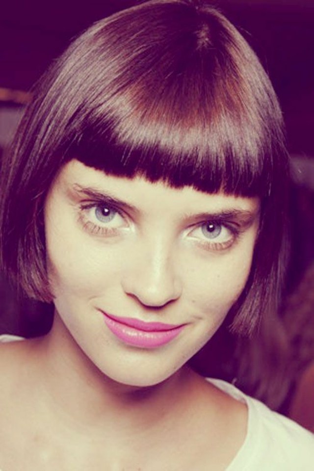 retro style blue eyes short haircut