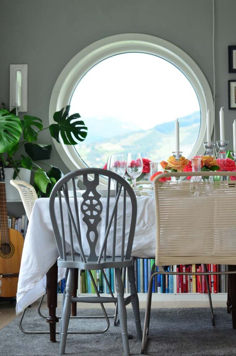 birthday deco idea table row according to rainbow colors