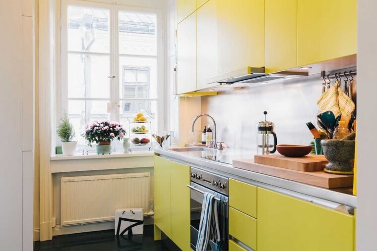 kitchen deco vintage furniture yellow idea diy space deco flowers