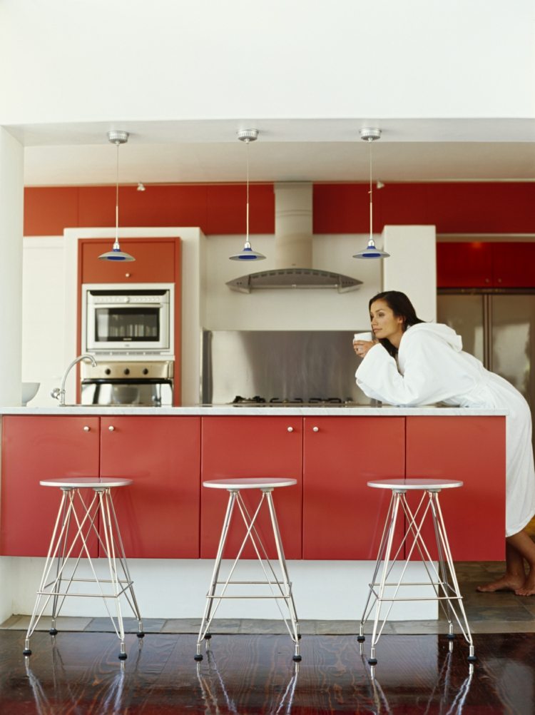 red kitchen deco idea