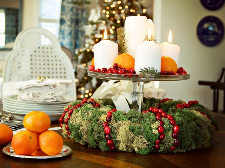 Julbord indretning orange lys krone jul centerpiece