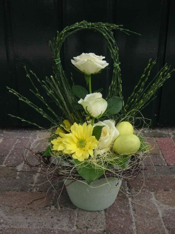 easter floral deco idea