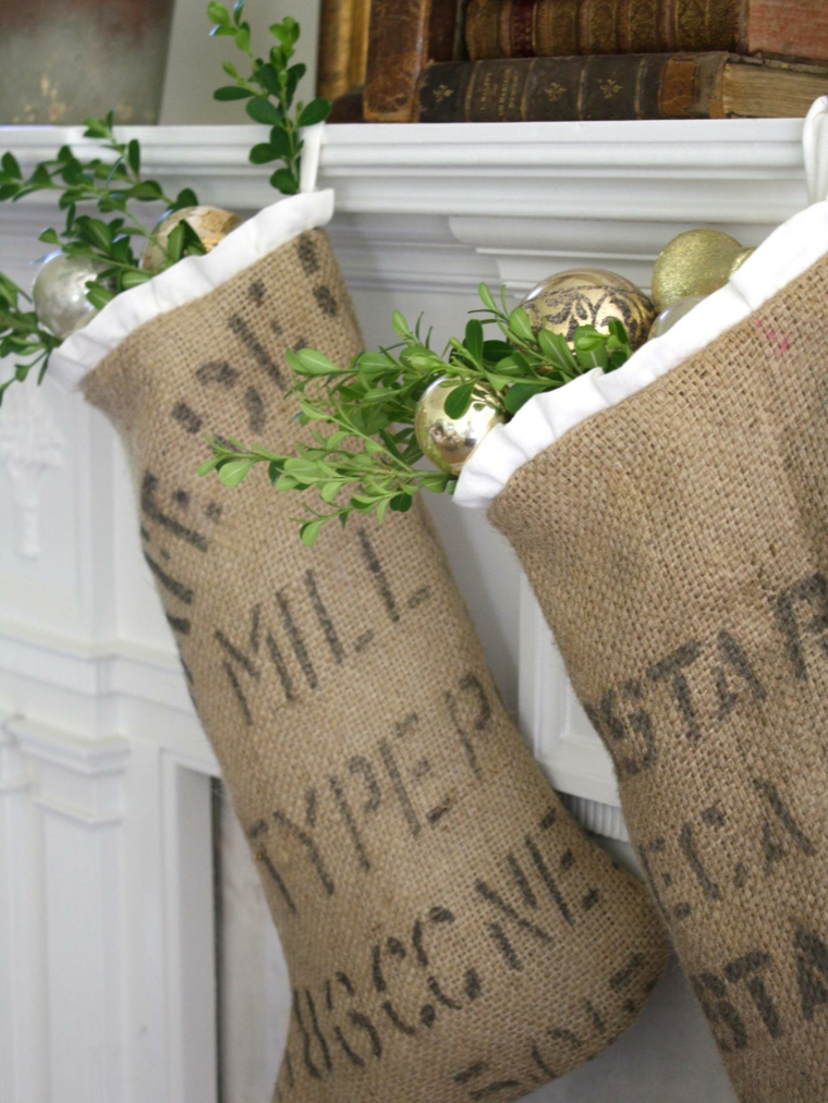 burlap deco Christmas socks