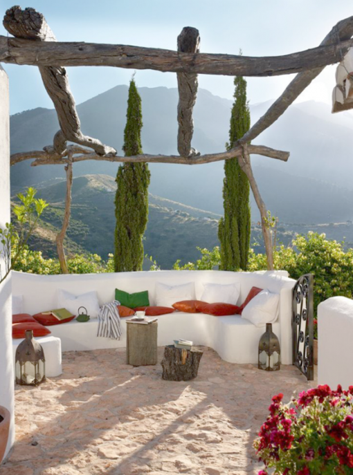 deco idea terrace Mediterranean style