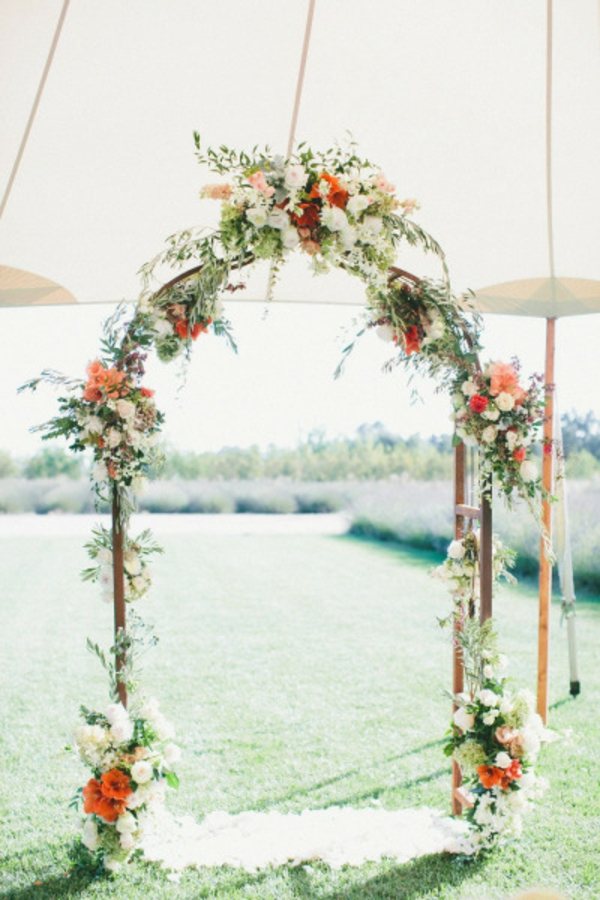 floral wedding bow decoration idea