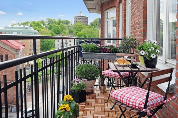 balcony decoration