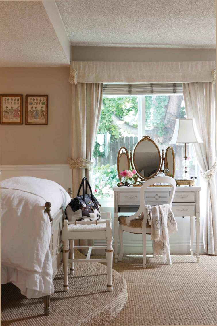 vintage bedroom decoration idea