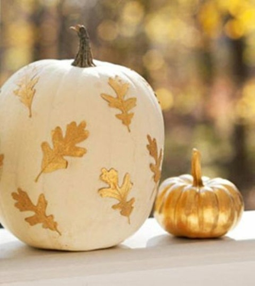 golden pumpkins decoration idea