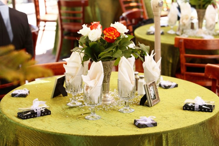 original wedding idea green table