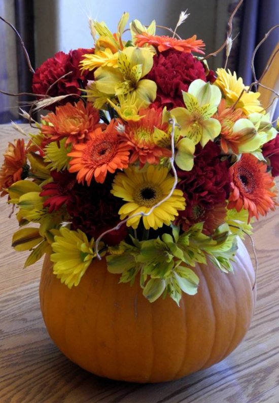 Pumpkin flowers vase idea