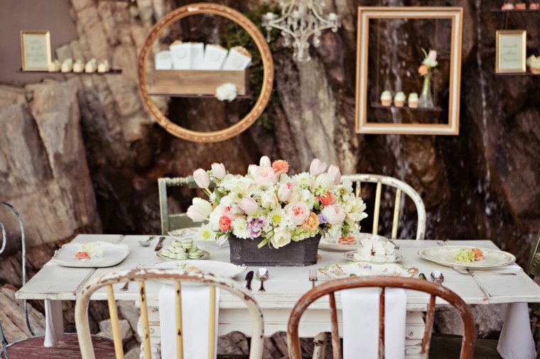 deco frames wooden table chair flowers deco center table