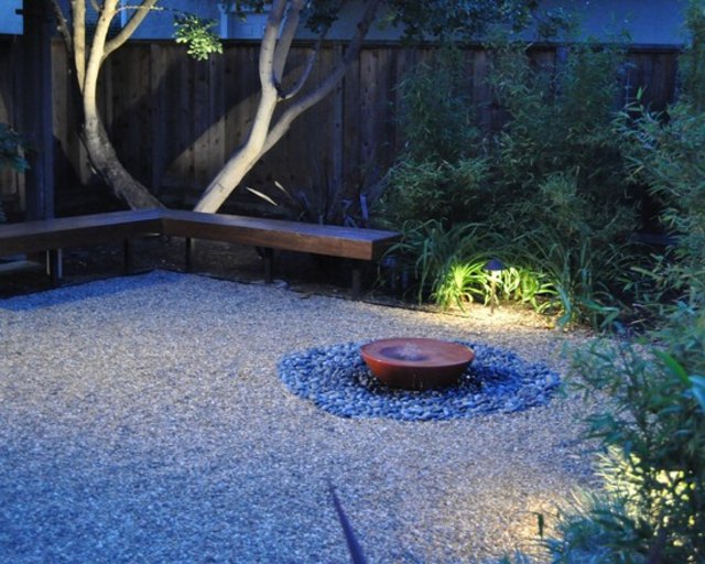 bright aquatic garden design