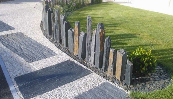 garden border slabs stones menhir