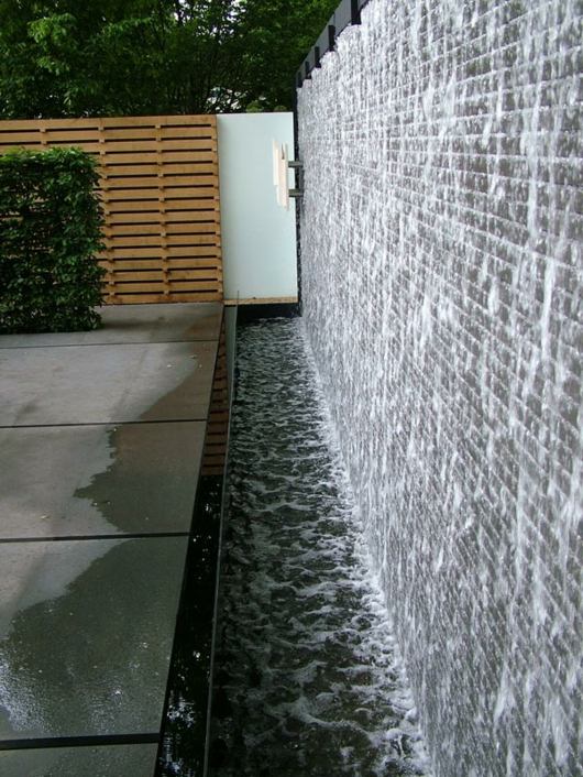 garden deco wall water