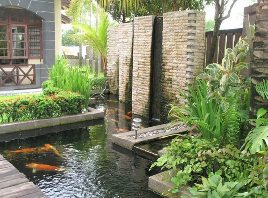 ultra modern water garden