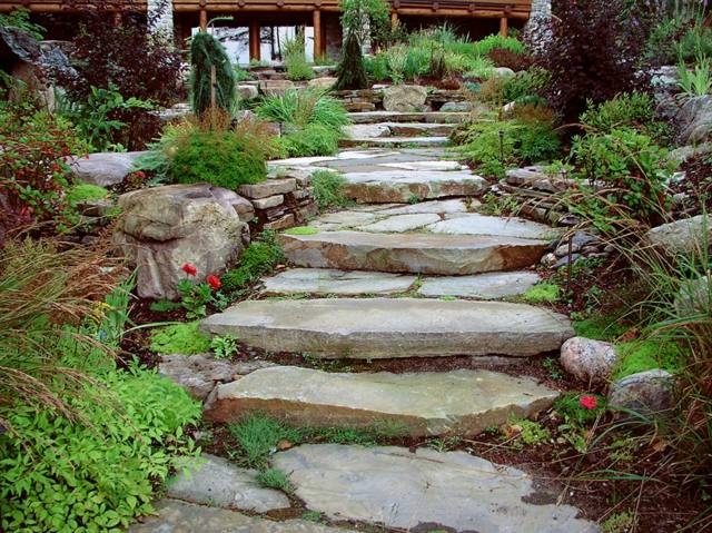 garden naturalize stone staircase