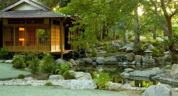 extravagant Japanese garden stones