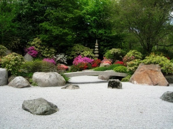 japanese garden stones deco idea