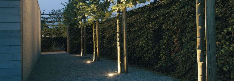 landscaped garden lighting modern deco