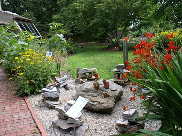 garden stones artistic arrangement