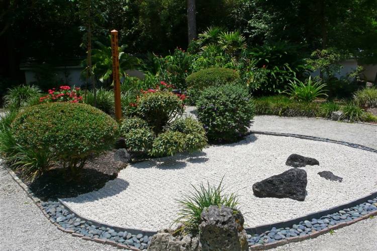 rock garden gravel deco