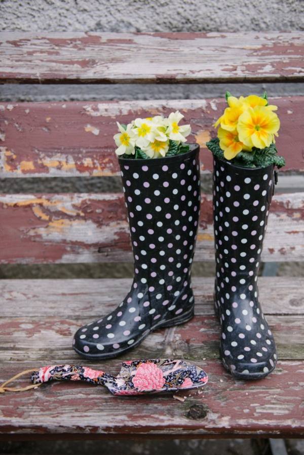 DIY gardening boots flower pots