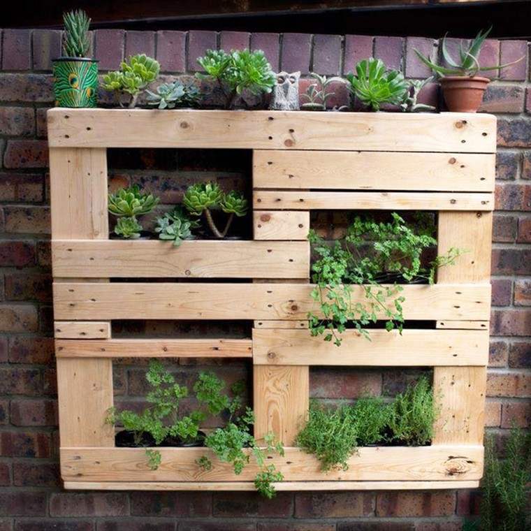 berkebun-menegak palet kayu diy-idea