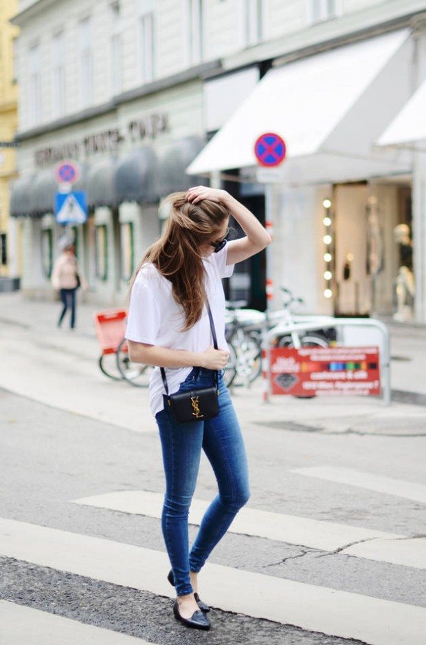 woman jeans modern white shirt pumps