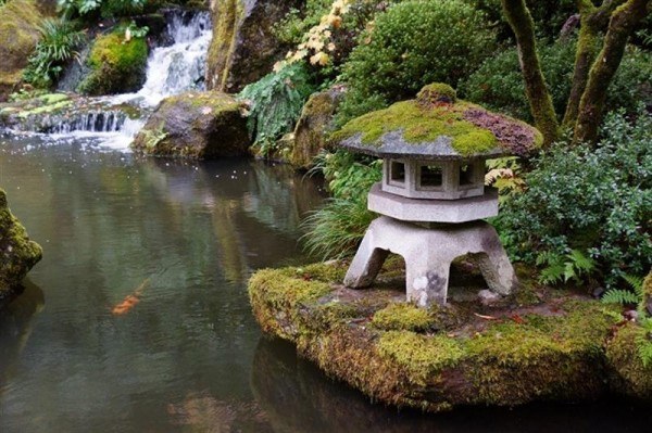 lantern japanese gardens stone pond