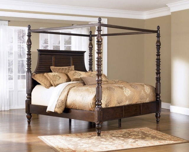 bed canopy-idea-original-bedroom-bed-frame-wood ornaments