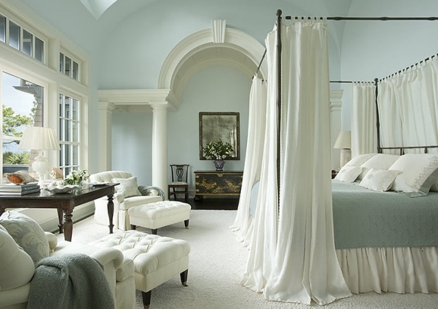 bed canopy-idea-original-bedroom-bed-pillows-white