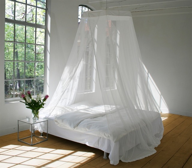 bed canopy-original-idea-room bed-curtain-transparent