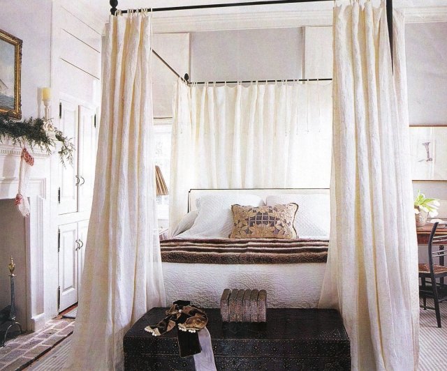 bed canopy-original-idea-room bed-curtain-white