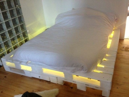 white wood pallet bed