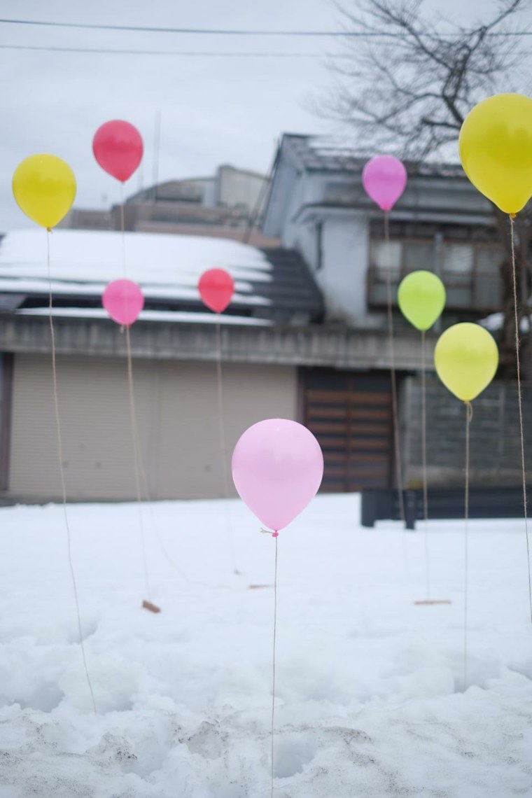 deco birthday idea outdoor balloons