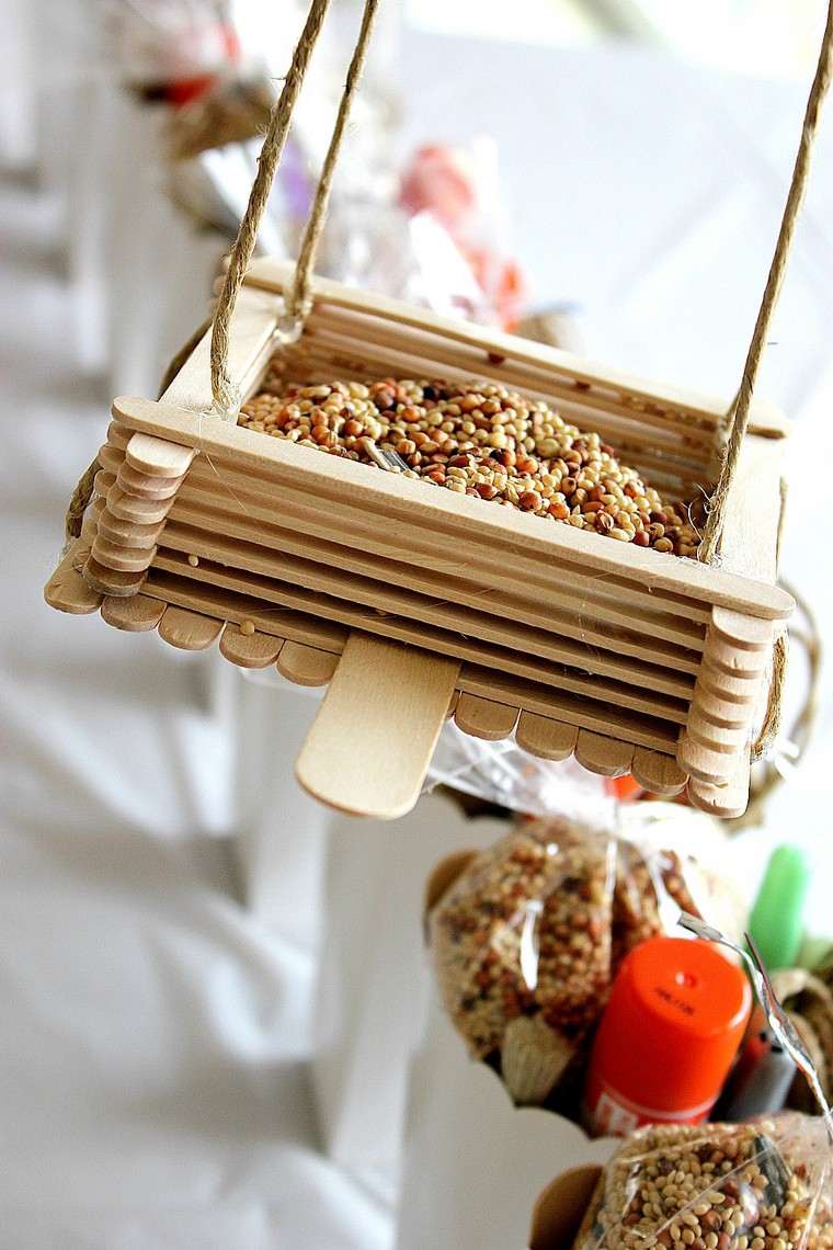 Bird feeder-making-it-yourself