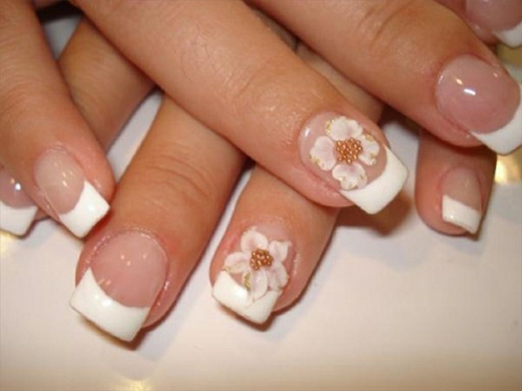 manicure-wedding-french-pattern-flower-ring
