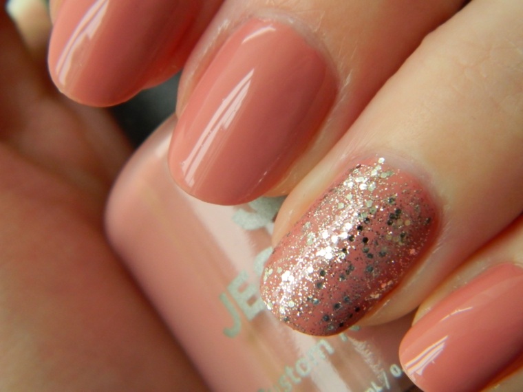 Wedding manicure-nail-sharp-slightly-colored salmon-ring-luster