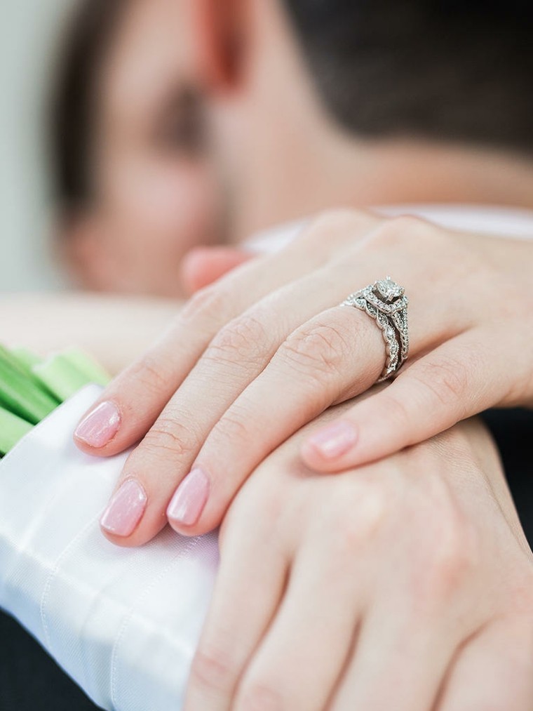 manicure-marriage-light pink-sequined