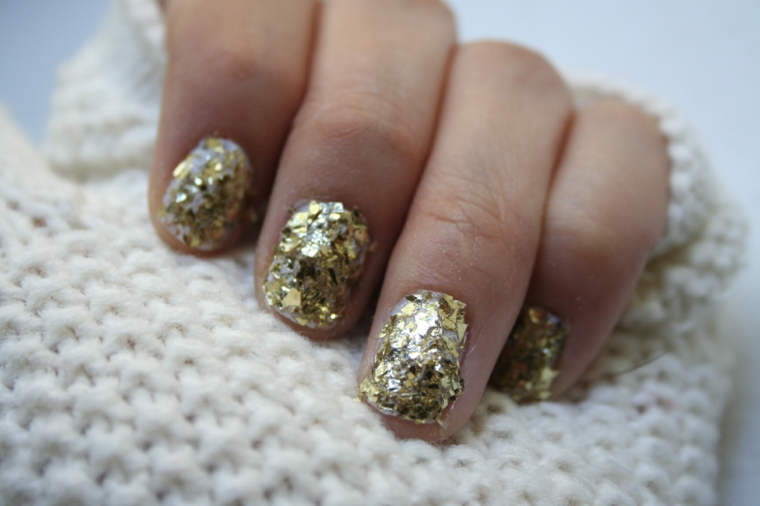 manicure-wedding-polish-gold-sequined