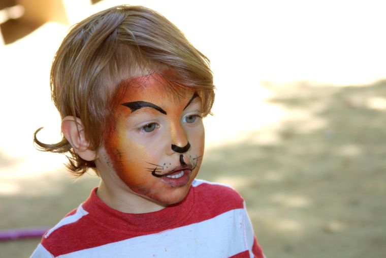 simple kids halloween makeup idé